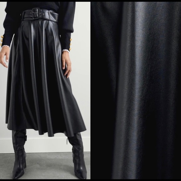 Zara faux leather skirt with belt, NWT size small - Picture 1 of 4